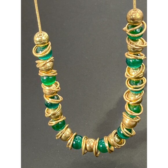 Sophisticated Classy Malachite and Gold Necklace Lobster Claw Closure 9" - Picture 4 of 6